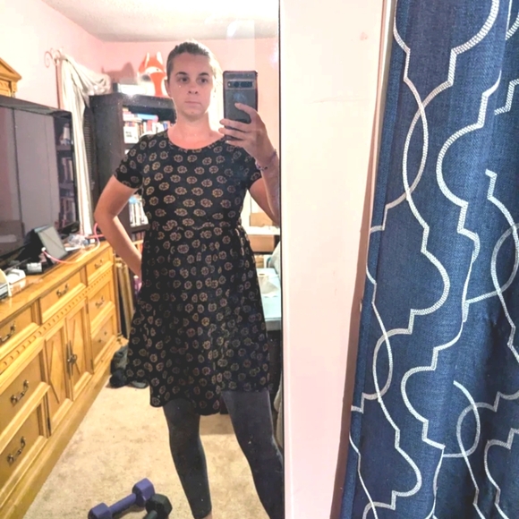 LuLaRoe Amelia XXS black with yellow flowers - Picture 7 of 10